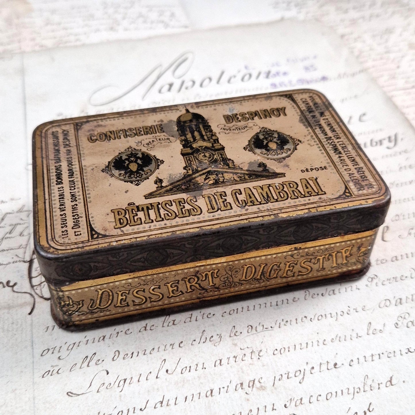 Boîte publicitaire « Bêtises de Cambrai – Despinoy »