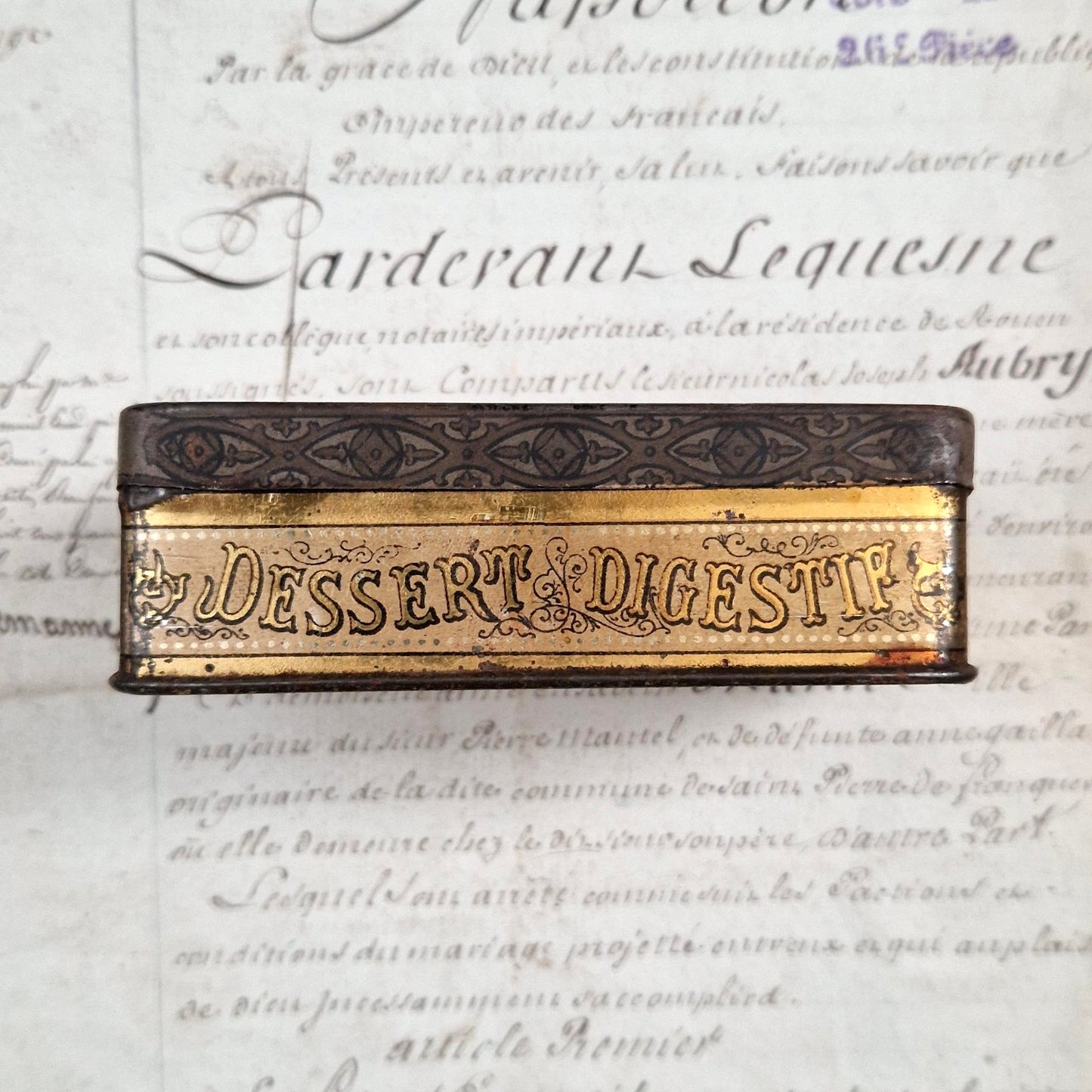 Boîte publicitaire « Bêtises de Cambrai – Despinoy »