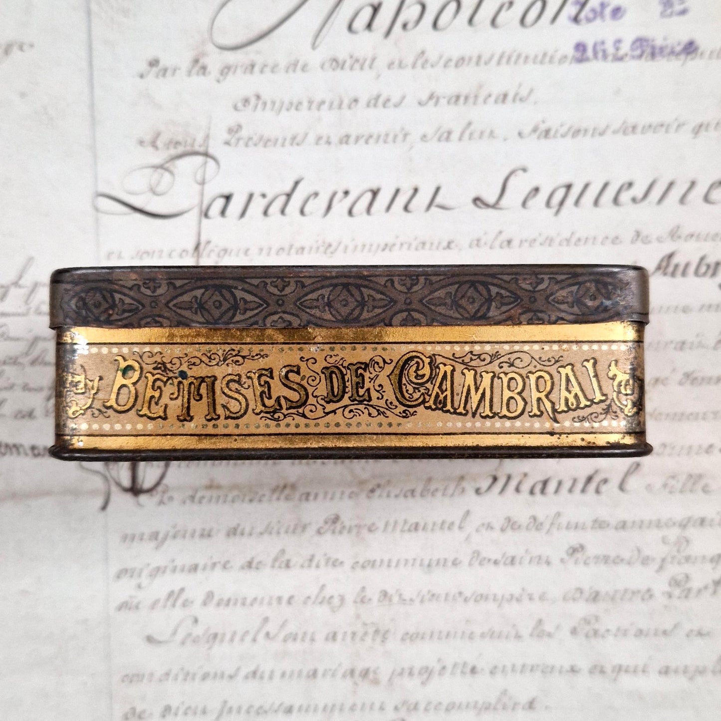 Boîte publicitaire « Bêtises de Cambrai – Despinoy »
