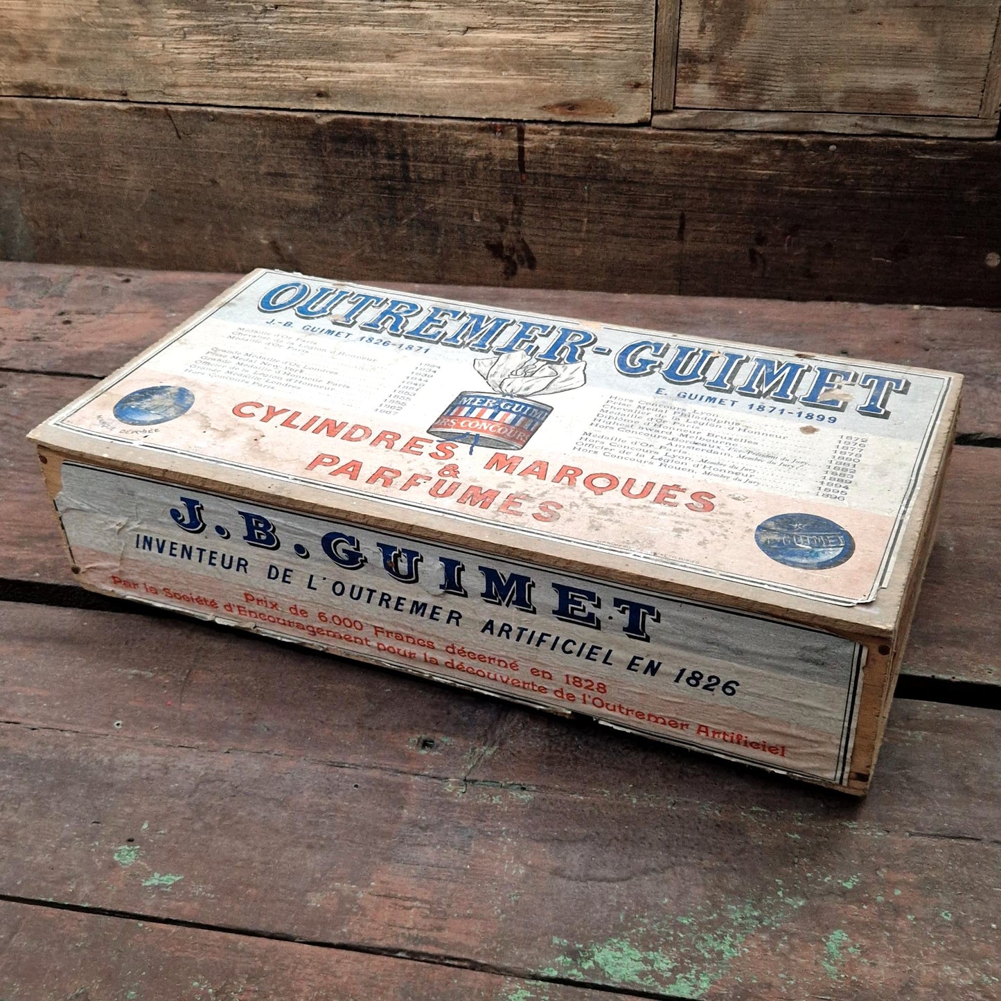 Rare boîte ancienne « Outremer Guimet » – Cylindres marqués