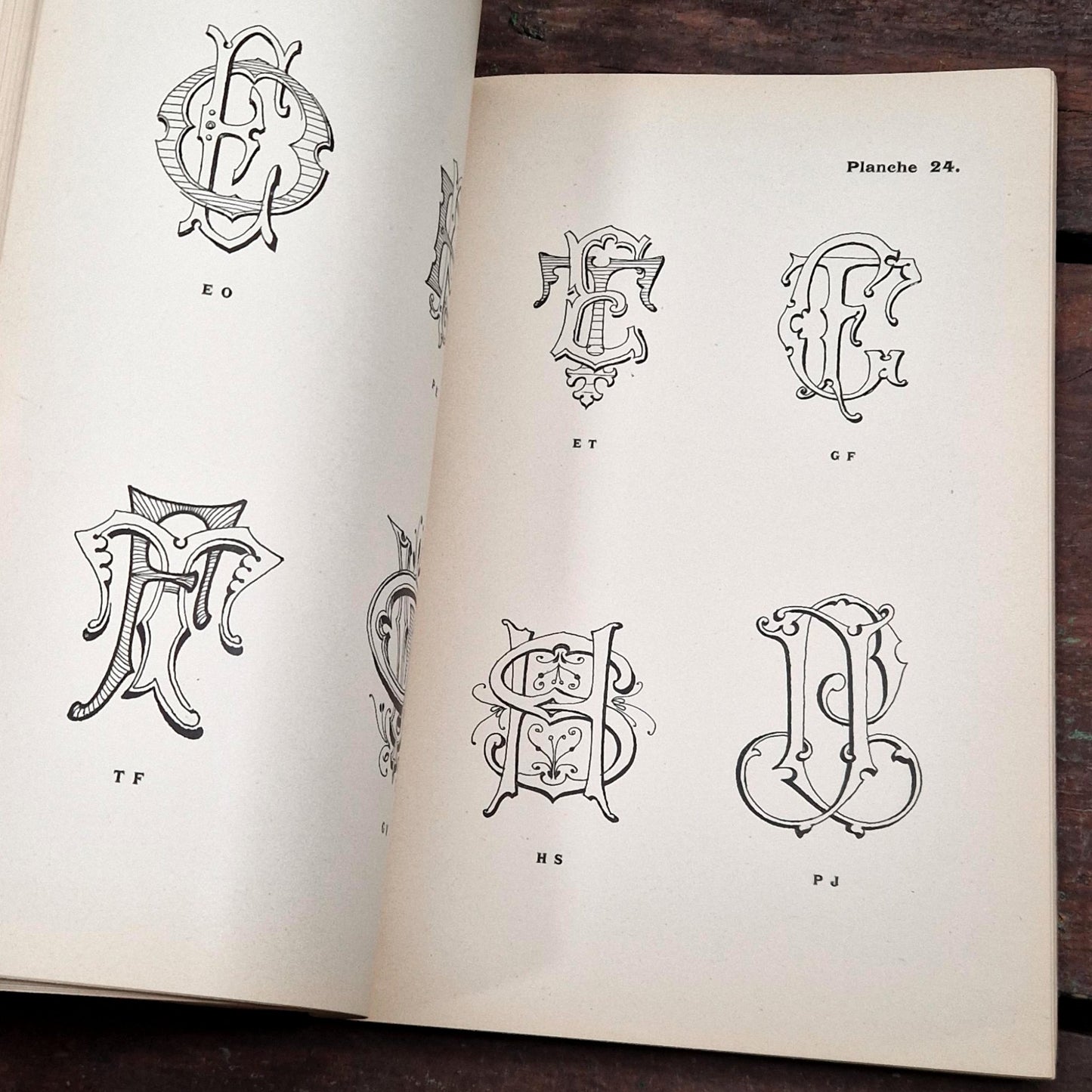 Roret Encyclopedia - "The Letter Painter - Attributes, Coats of Arms, Ciphers"