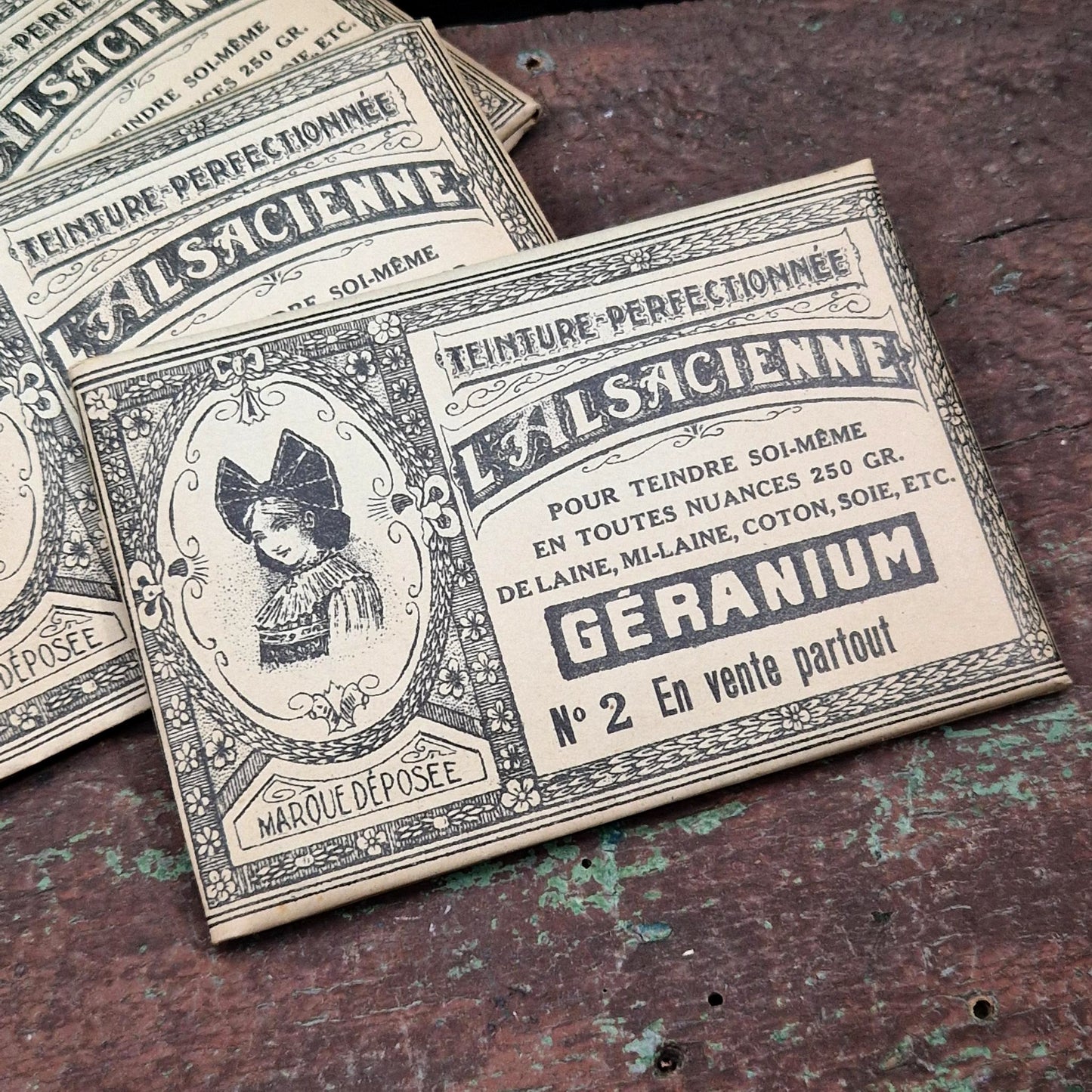 Box of "L'Alsacienne - Geranium" dye (10 sachets) 