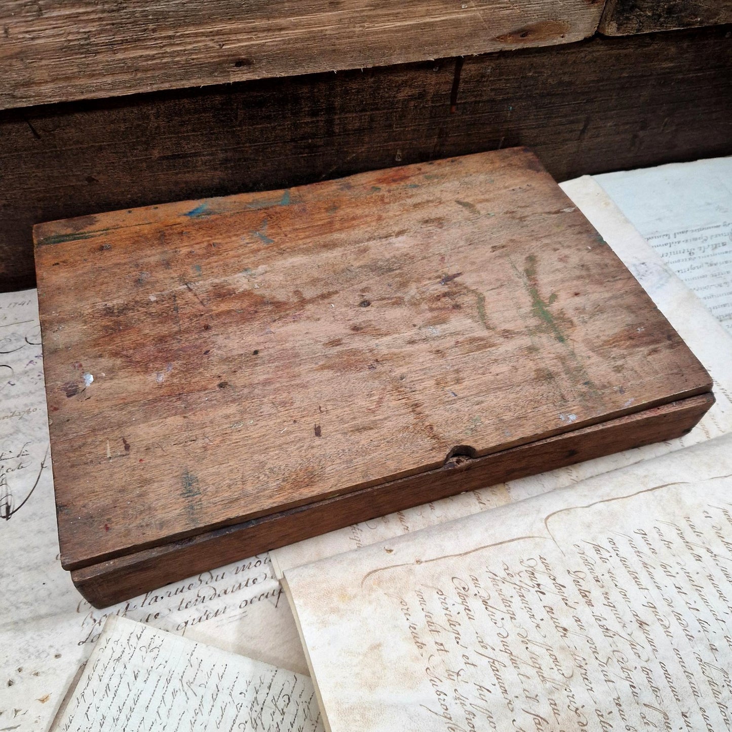 Antique wooden artist's box - Painting and drawing set