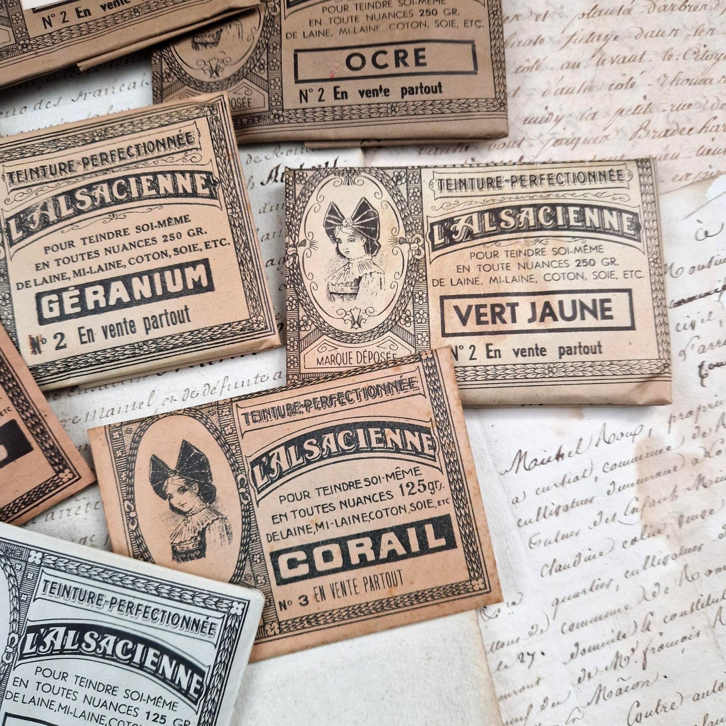 Lot de 8 sachets de teinture différentes "L’Alsacienne"