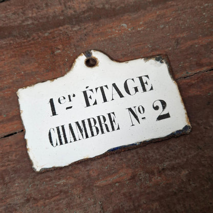 Plaque émaillée ancienne « 1er Étage Chambre n° 2 »