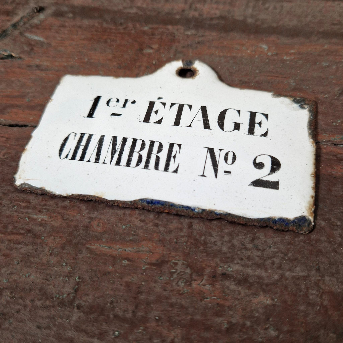 Plaque émaillée ancienne « 1er Étage Chambre n° 2 »