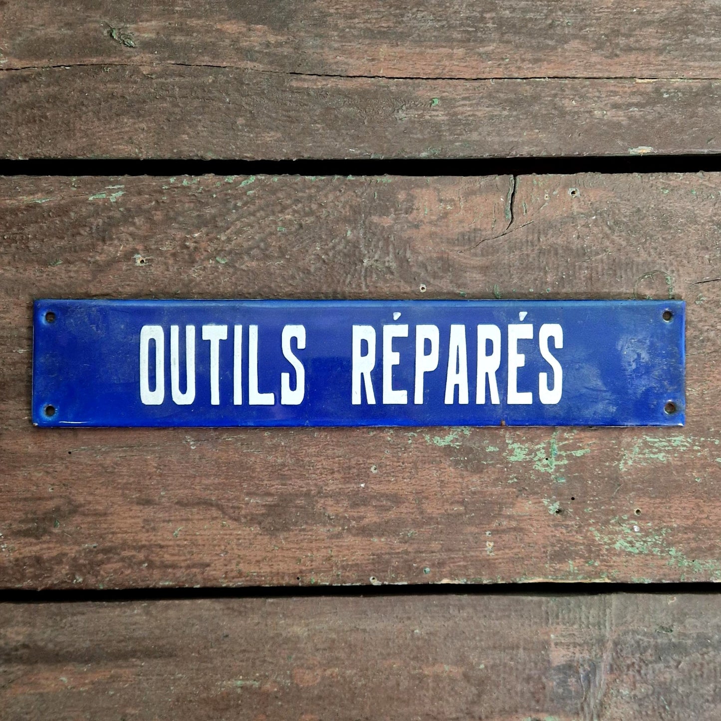 Ancienne plaque émaillée « Outils réparés »