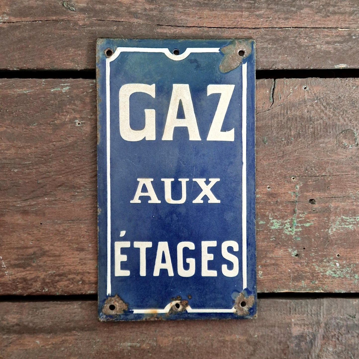 Enamel sign "GAS ON THE FLOORS"