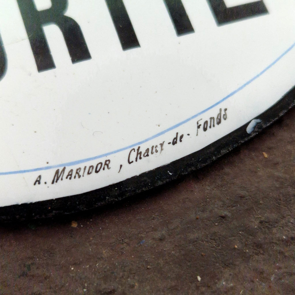 Charmante plaque émaillée « SORTIE »
