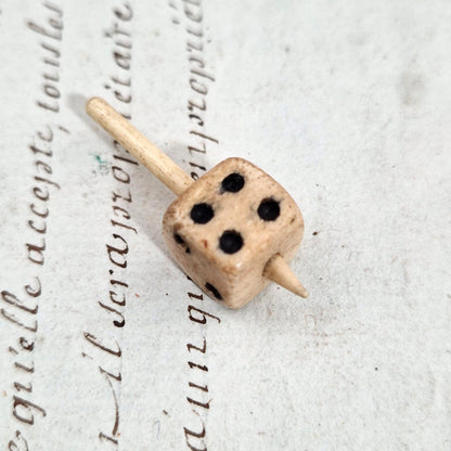 Ancien dé à toupie ou toton en Os - XIXe