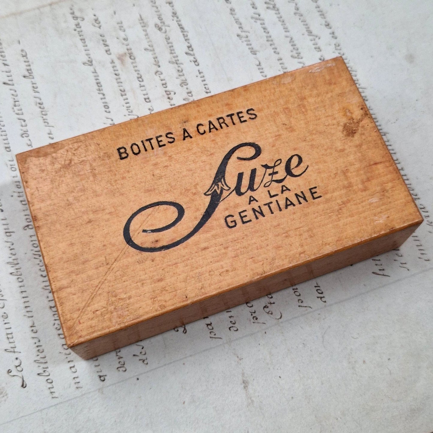 Boîte « SUZE à la Gentiane »,  boîte à cartes en bois