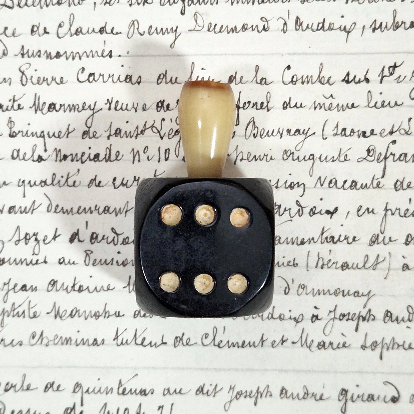 Curieux Dé mécanique tournant en bakélite  - Circa 1930