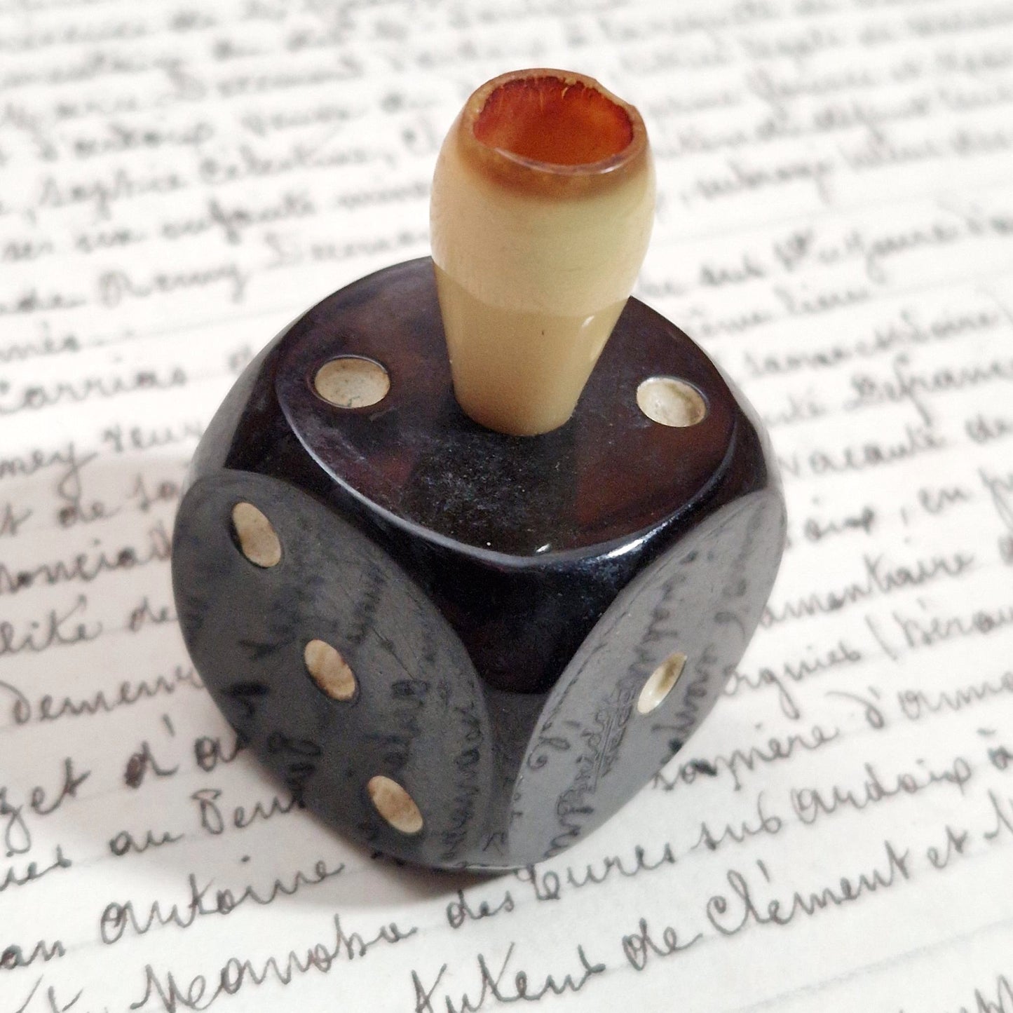 Curieux Dé mécanique tournant en bakélite  - Circa 1930