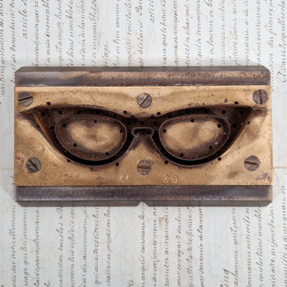 Ancien moule pour monture de lunettes