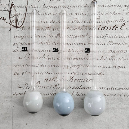 Rare ébauche de prothèse oculaire en verre soufflé, Vers 1900