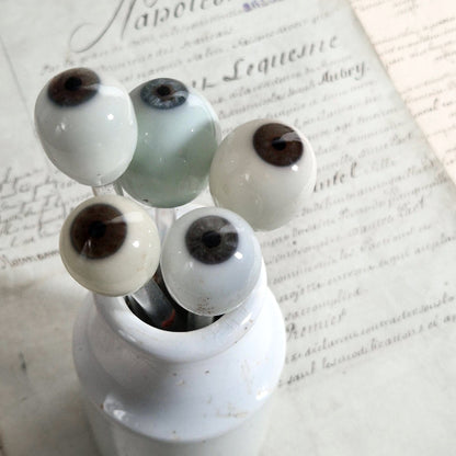 Collection de 5 ébauches de prothèses oculaires, vers 1900