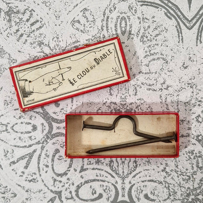 Farce attrape / Illusion « Le Clou du Diable » - Vers 1900