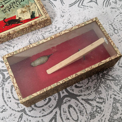 Rare dexterity game "The Embarrassed Mouse" - Circa 1900