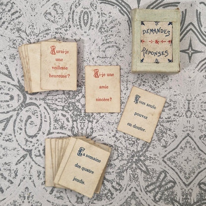 Jeu d'oracle ancien « Demandes & Réponses » - Vers 1900