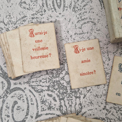 Jeu d'oracle ancien « Demandes & Réponses » - Vers 1900