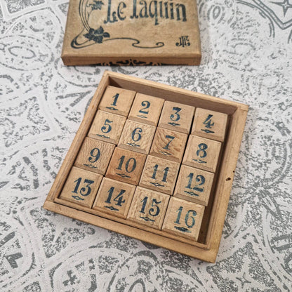 Jeu en bois « Le Taquin » – Vers 1900