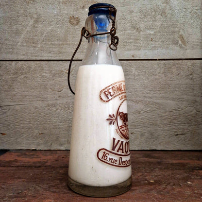 Antique milk bottle "Vaquier, Saint-Maur"