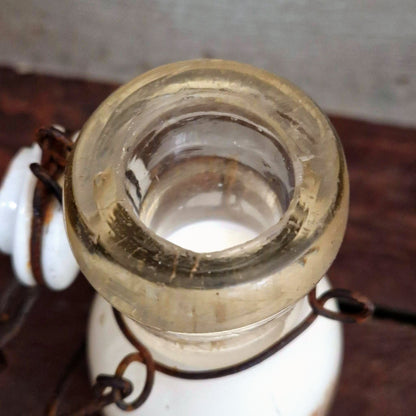 Bouteille de lait « H. Demeester, Paris » - Début XXe