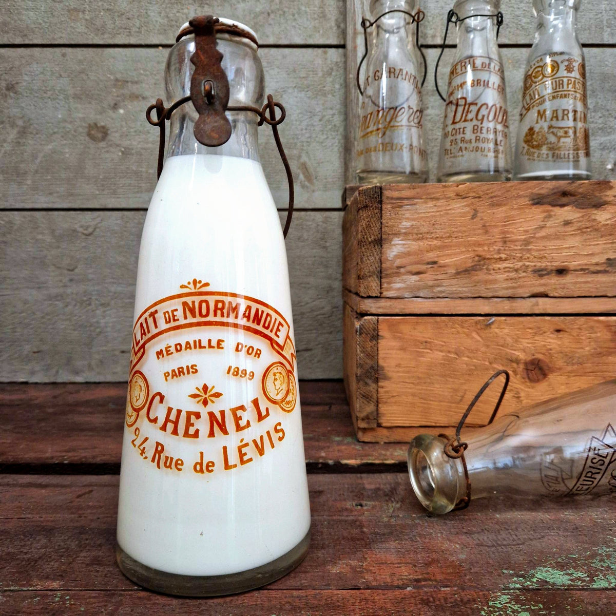 Ancienne bouteille «  Lait de Normandie, Paris »