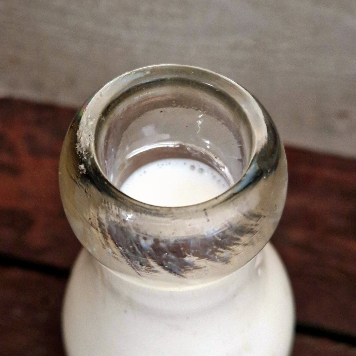 Milk bottle, "Domaine de l'Étang Guillemet", Paris
