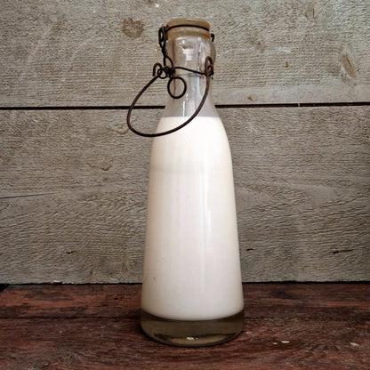Bouteille de lait « Monchau » Barbès, Paris