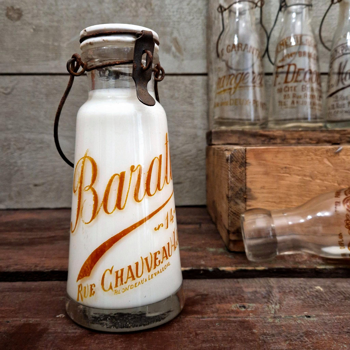 Ancienne bouteille de lait « Baratier,  Paris »