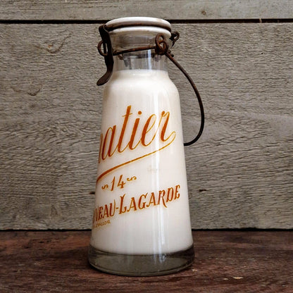 Ancienne bouteille de lait « Baratier,  Paris »