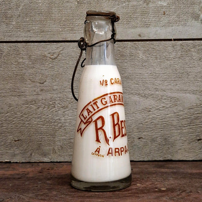 Bouteille de lait ancienne « R. Besse », Arpajon