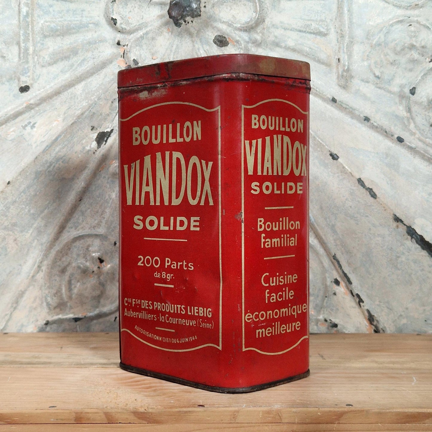 "Viandox broth - 200 portions" advertising tin, Circa 1945