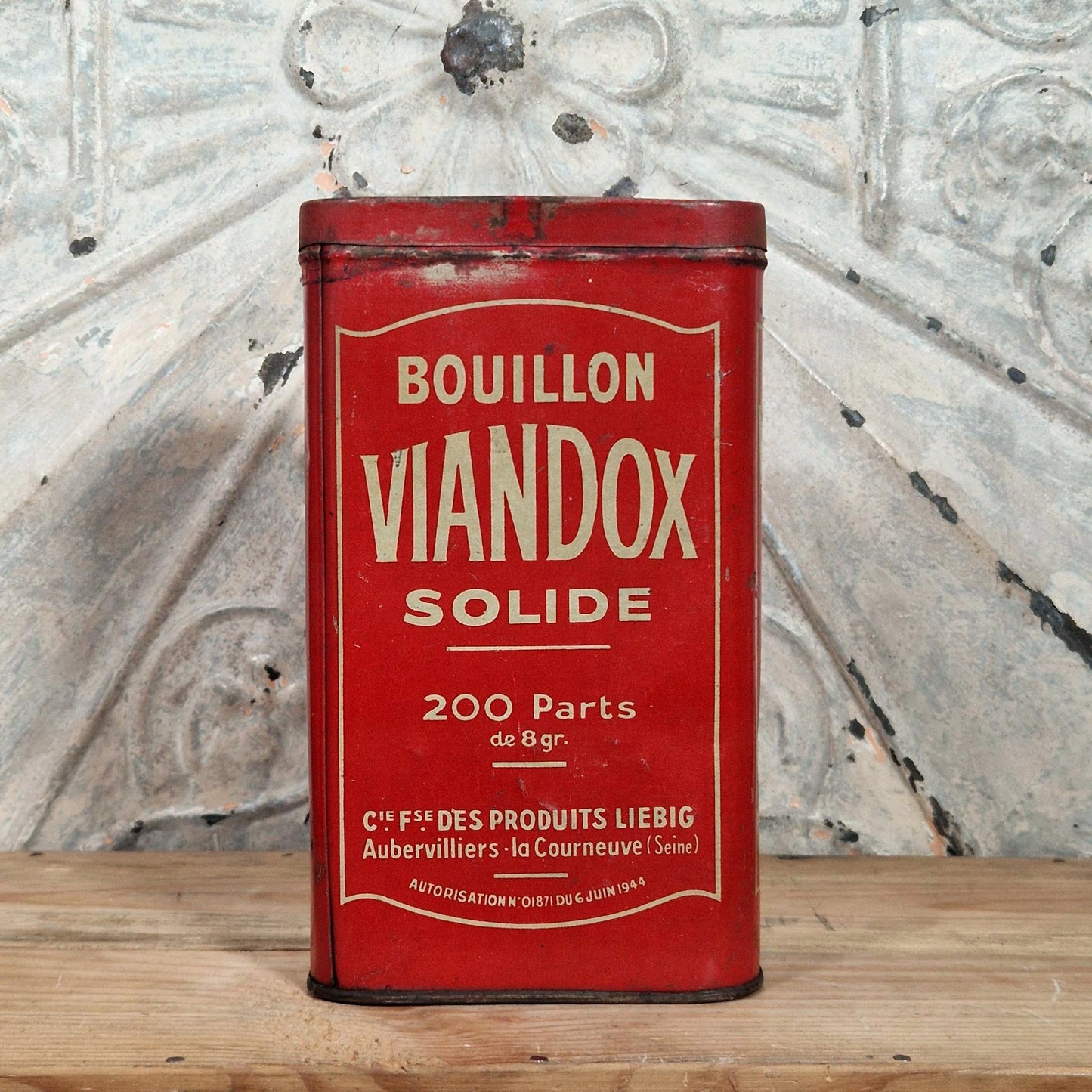 "Viandox broth - 200 portions" advertising tin, Circa 1945