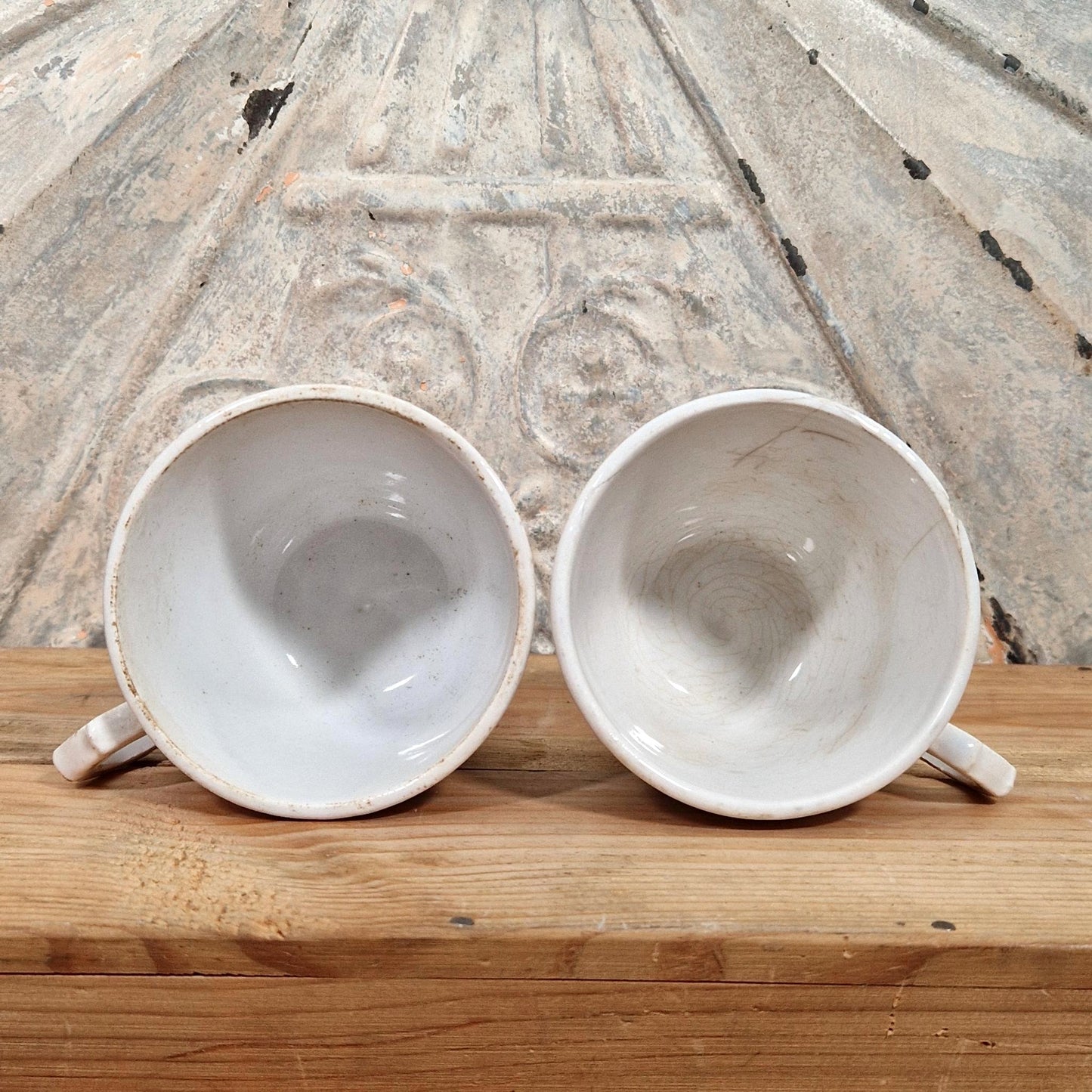Set of 2 "VIANDOX" advertising mugs