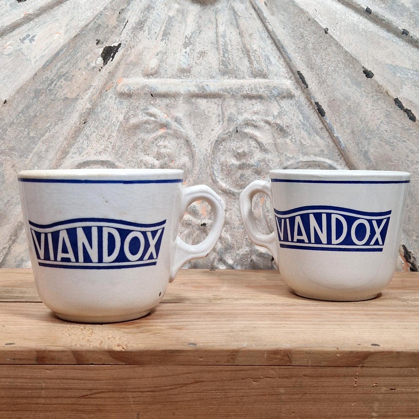 Lot de 4 tasses publicitaires « VIANDOX »