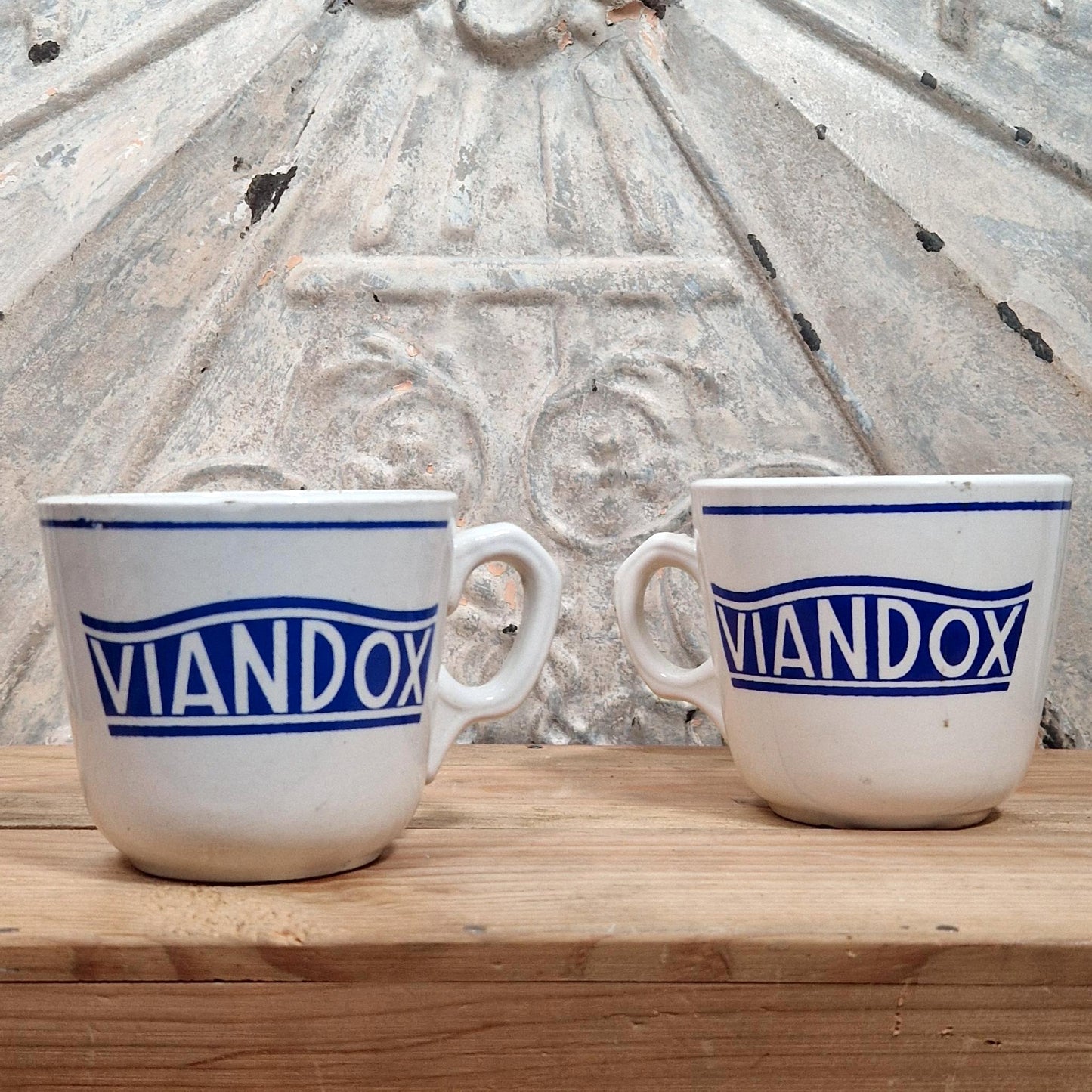 Lot de 4 tasses publicitaires « VIANDOX »