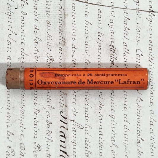 Tube pharmaceutique « Oxycyanure de Mercure », Toxique