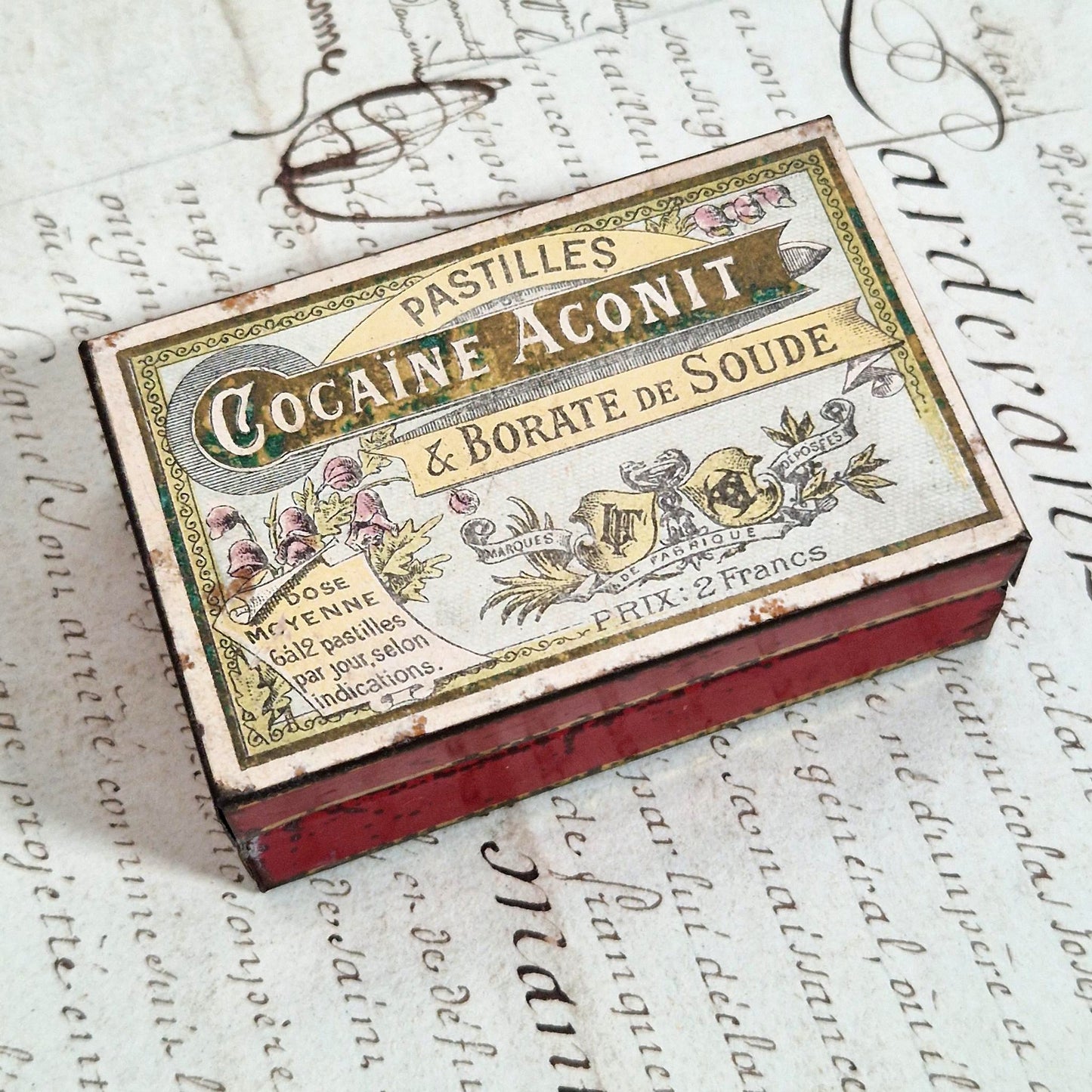 Superbe boite ancienne « Pastilles Cocaïne Aconit »
