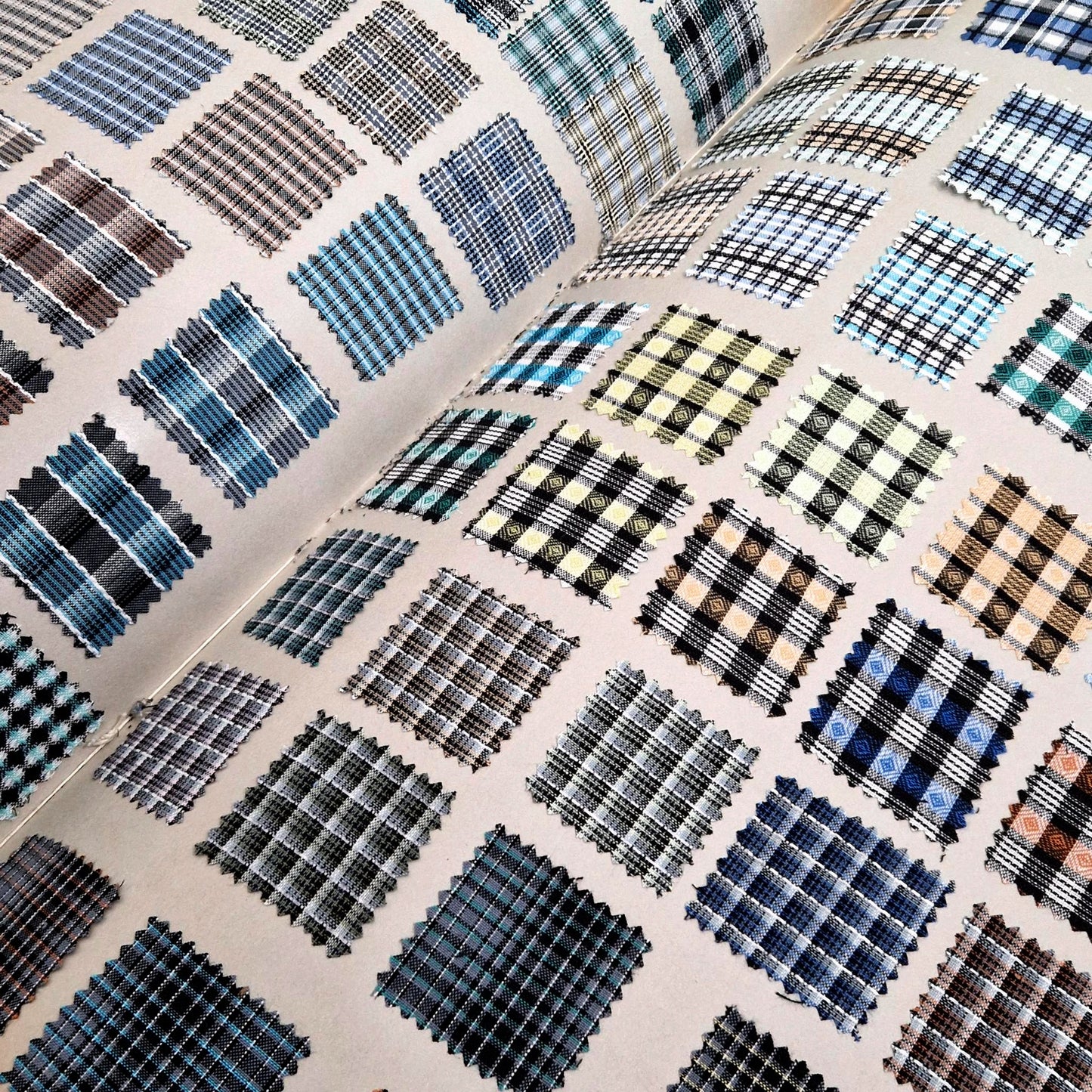 Album XXL d’échantillons textiles (+ de 5000 modèles)
