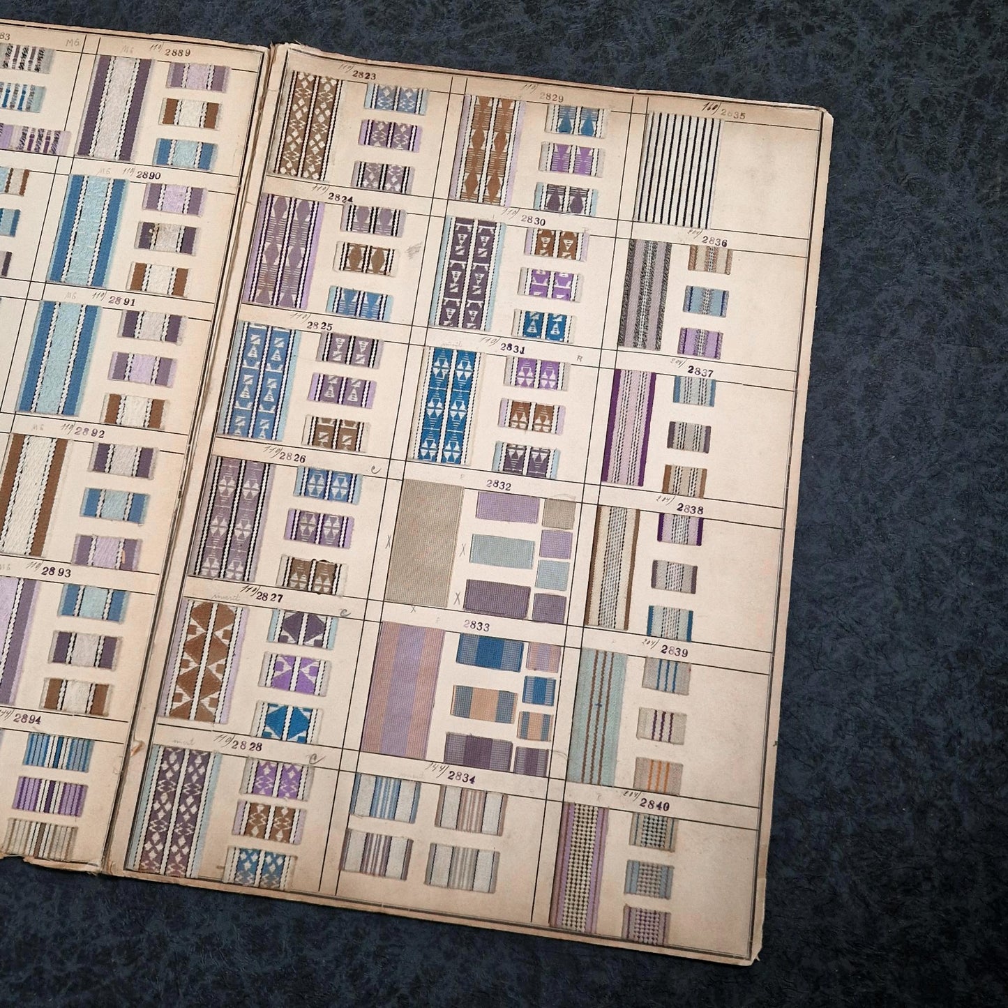 Grand nuancier textile, + de 300 échantillons