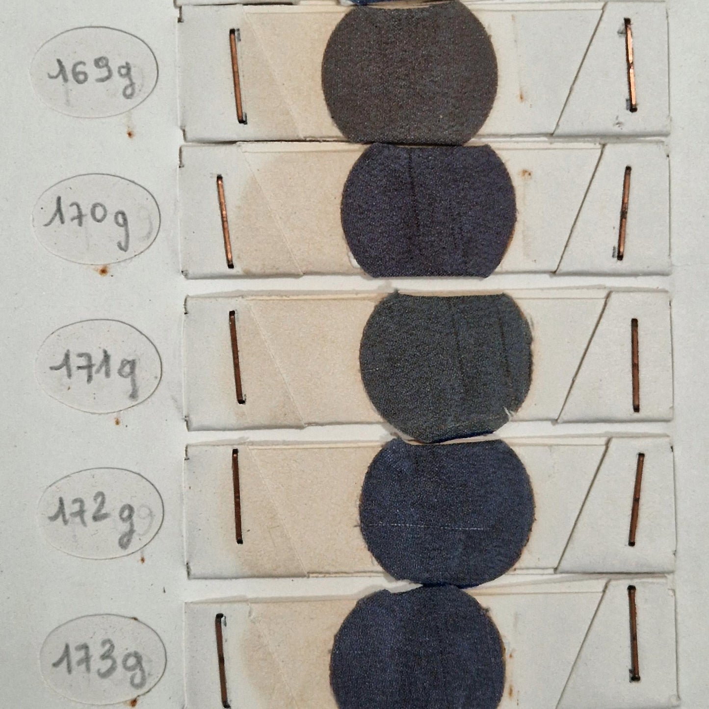 Nuancier textile ancien « Bianchini », soierie lyonnaise