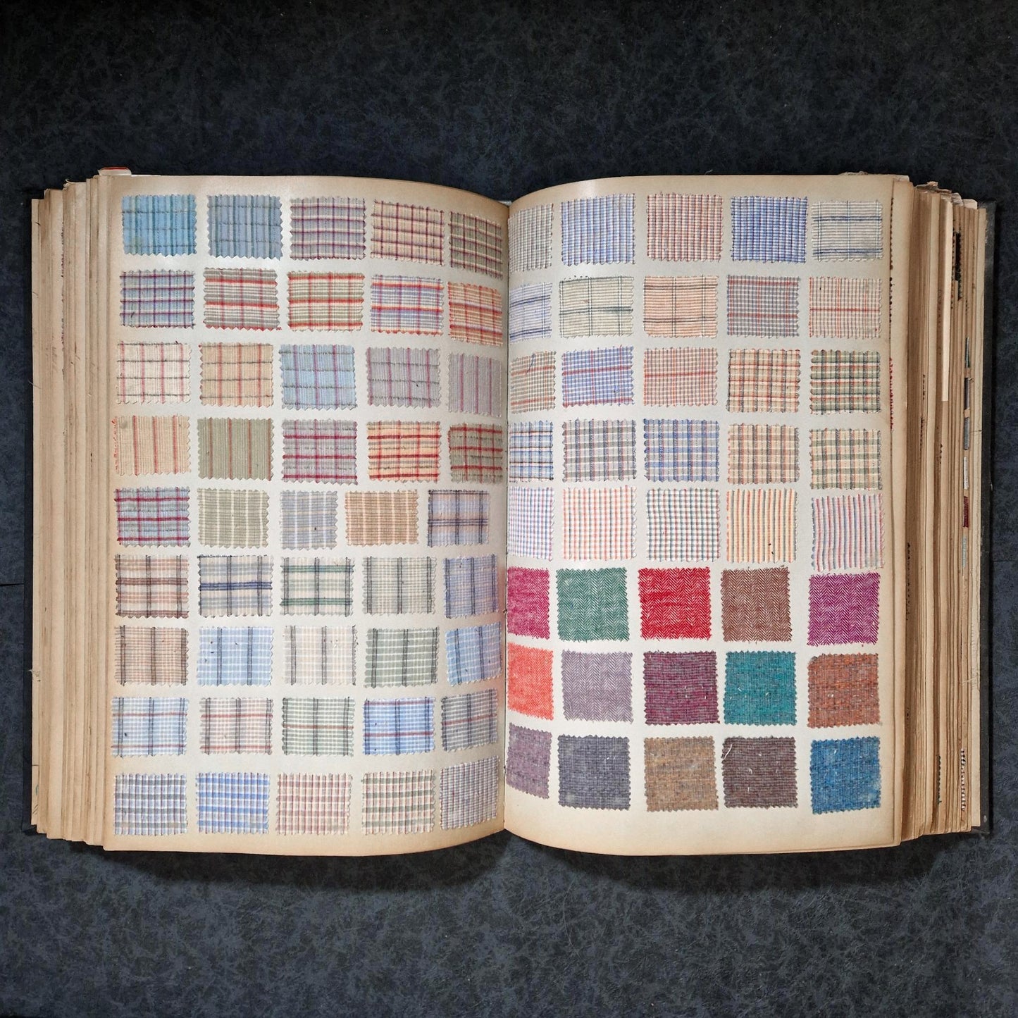 Album XXL d’échantillons textiles (+ de 5000 modèles)