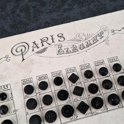 Planche échantillons de boutons « Paris Élégance », Vers 1900