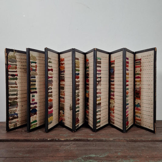 Grand catalogue d’échantillons de fils textiles, Vers 1900