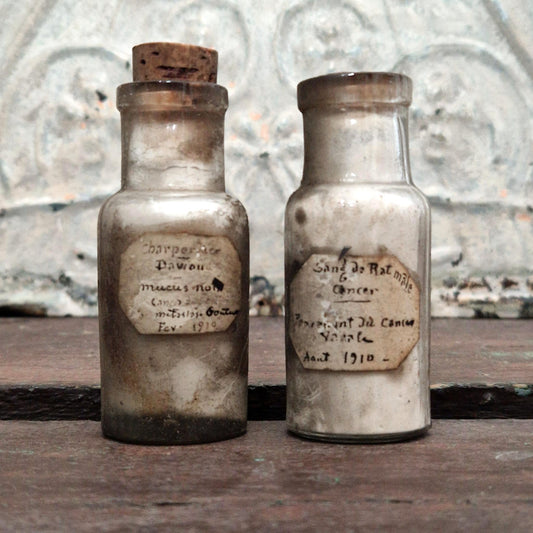 Flacons anciens - échantillons médicaux, 1910 (l10)