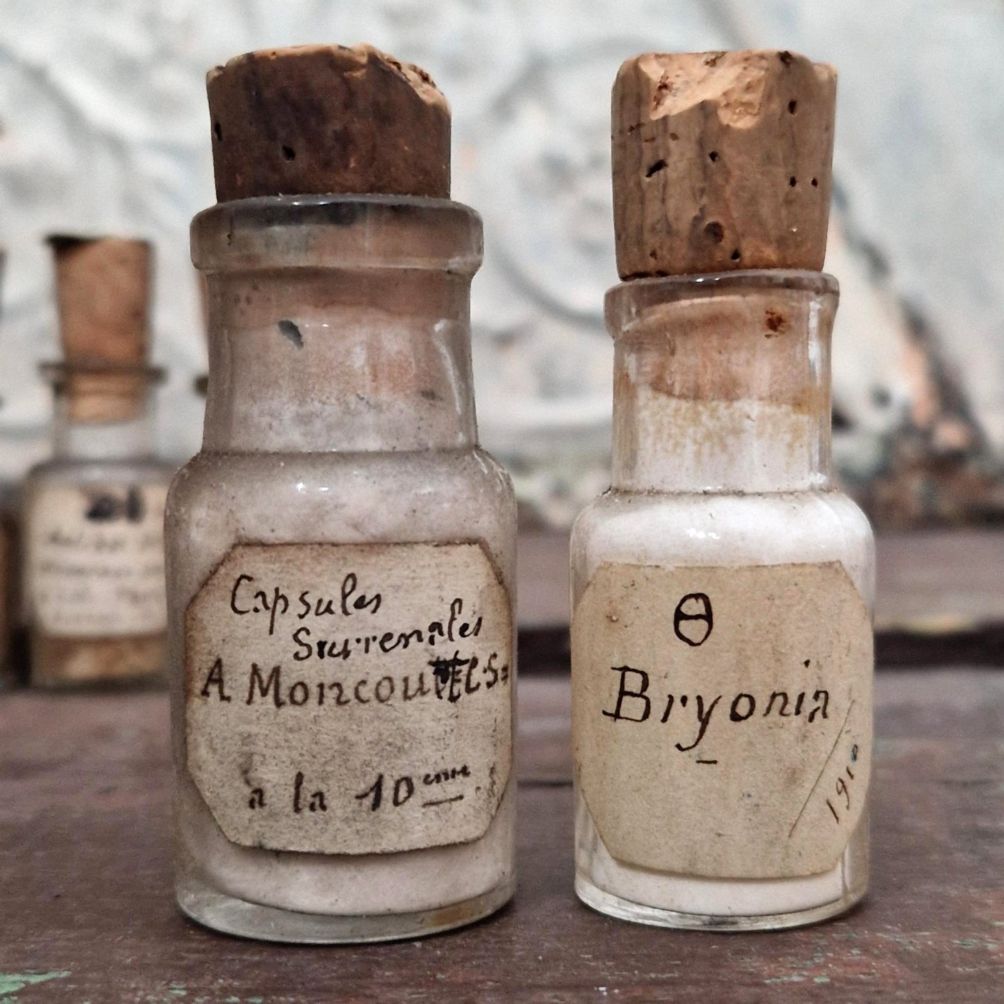 Flacons anciens de pharmacie vers 1900/1920 (l23)