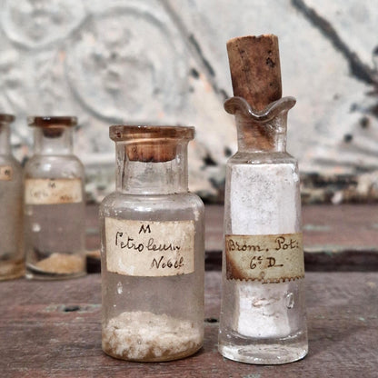 Fioles de laboratoire / officine homéopathique (l26)