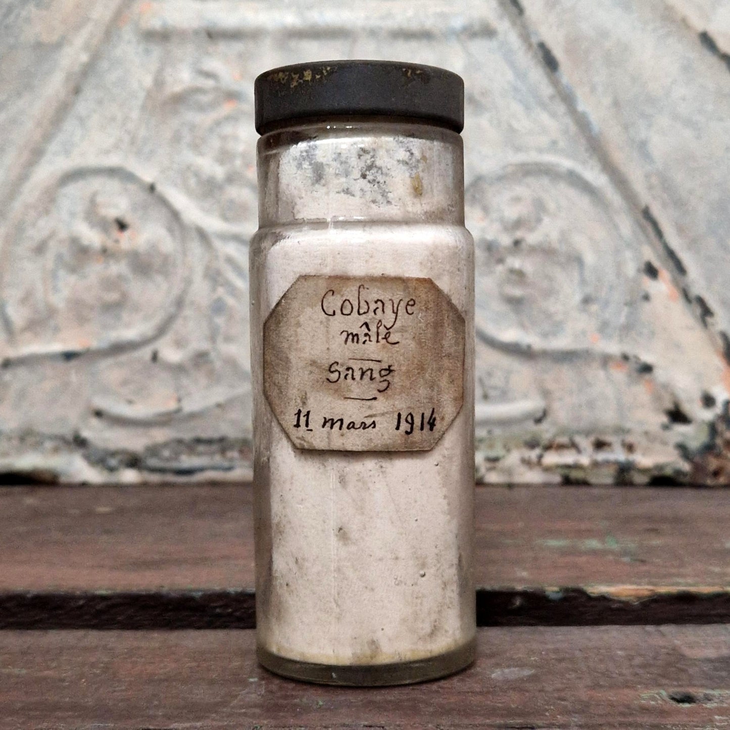 Large antique bottle "Male guinea pig blood", 1914 (f32)